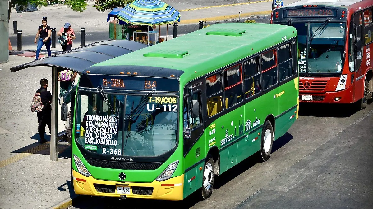 Camiones Secretaría de Transporte Jalisco Facebook